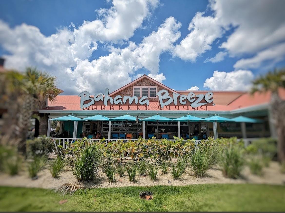 Bahama Breeze image